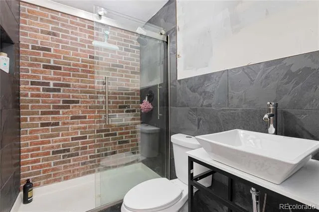 5425 Columbine Lane Denver, CO 80221