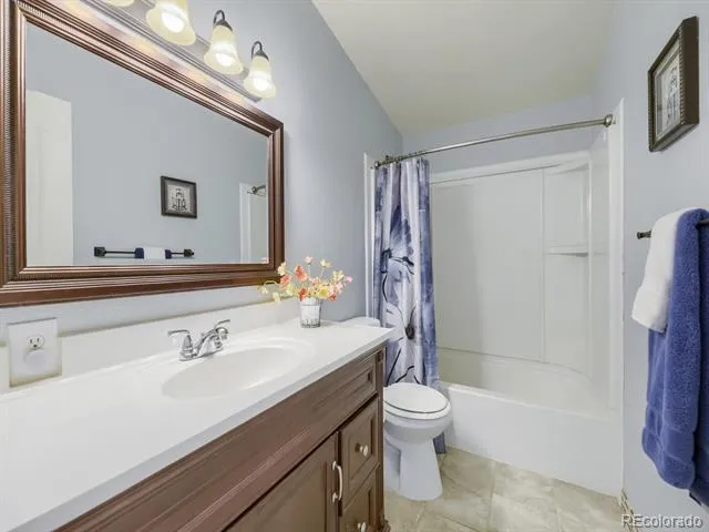 8690 Lariat Loop Elizabeth, CO 80107