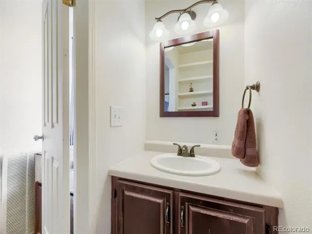 8690 Lariat Loop Elizabeth, CO 80107