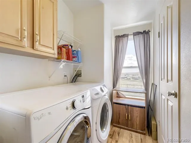 8690 Lariat Loop Elizabeth, CO 80107