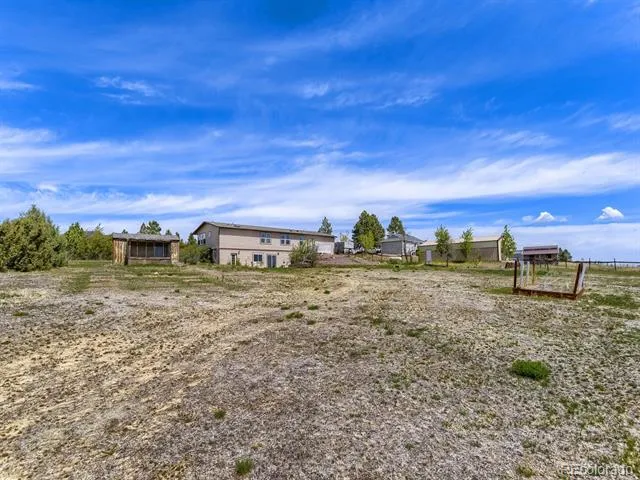8690 Lariat Loop Elizabeth, CO 80107