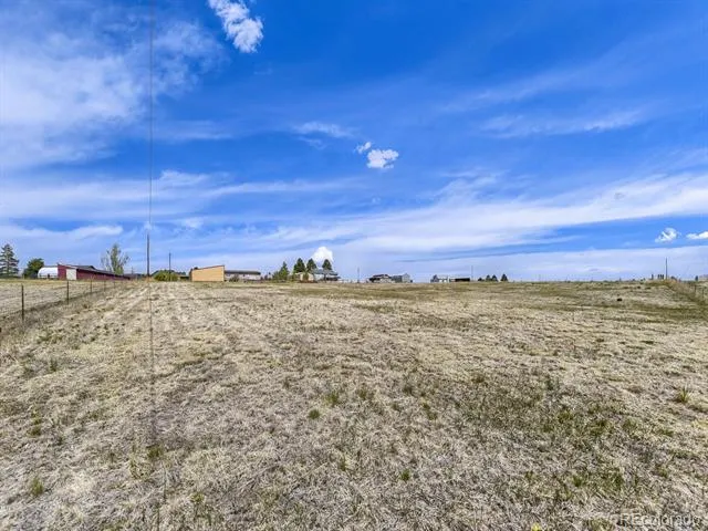 8690 Lariat Loop Elizabeth, CO 80107