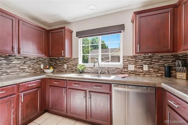 1489 Red Peak Drive Castle Rock, CO 80109