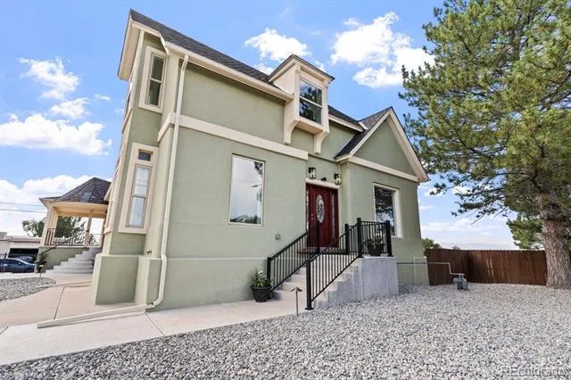 708 W 18th Street Pueblo, CO 81003