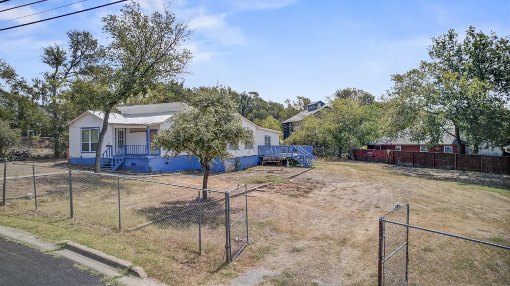 1117 Mansell Avenue Austin, TX 78721