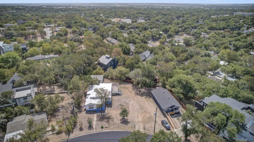 1117 Mansell Avenue Austin, TX 78721