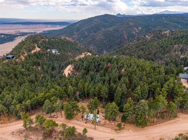 2288 Badger Drive Larkspur, CO 80118