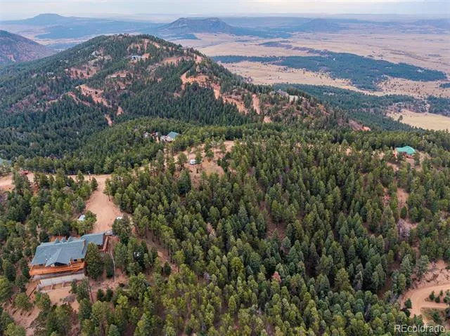 2288 Badger Drive Larkspur, CO 80118