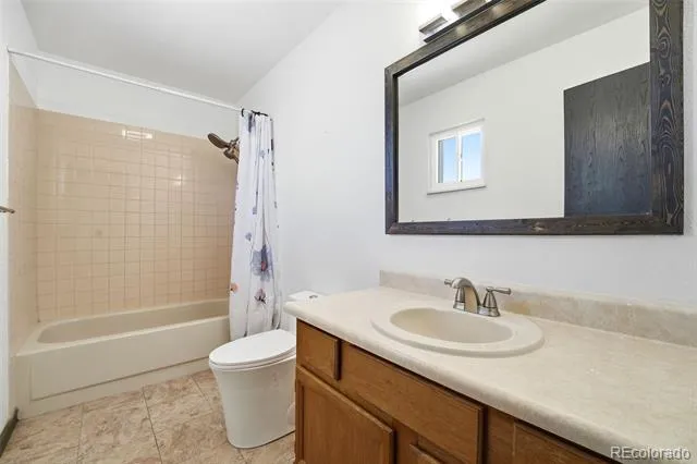 1747 16th Street Penrose, CO 81240