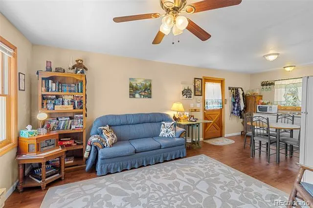 2120 Oxford Drive Hartsel, CO 80449
