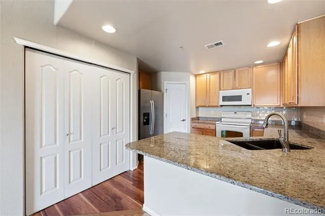 1152 Olympia Avenue #16I Longmont, CO 80504