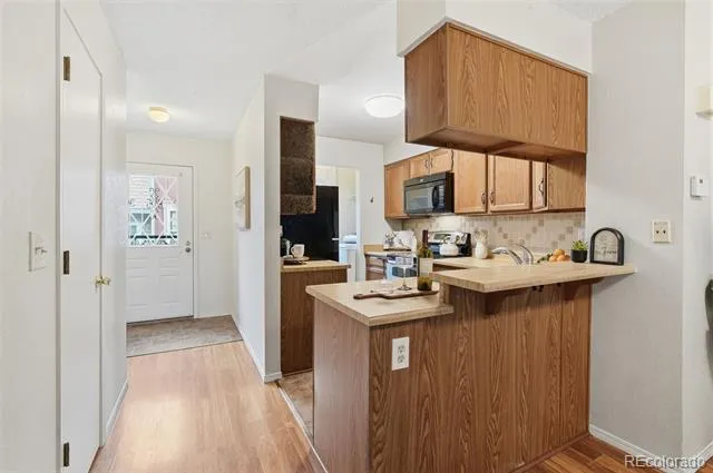 12043 E Hoye Drive Aurora, CO 80012