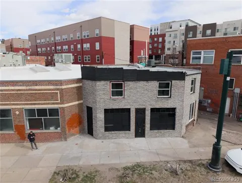 2120 Broadway