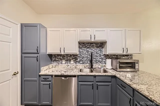 22520 E Ontario Drive #101 Aurora, CO 80016