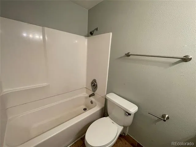 1590 Clinton Street #203 Aurora, CO 80010