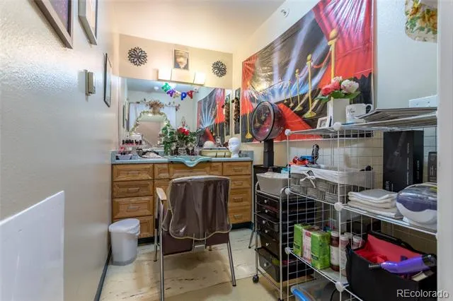 5975 Newland Street Arvada, CO 80003