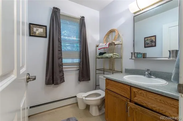 5975 Newland Street Arvada, CO 80003