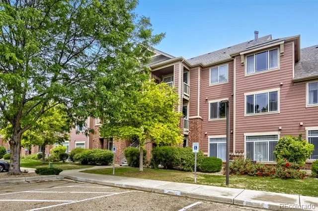 804 Summer Hawk Drive #5207 Longmont, CO 80504