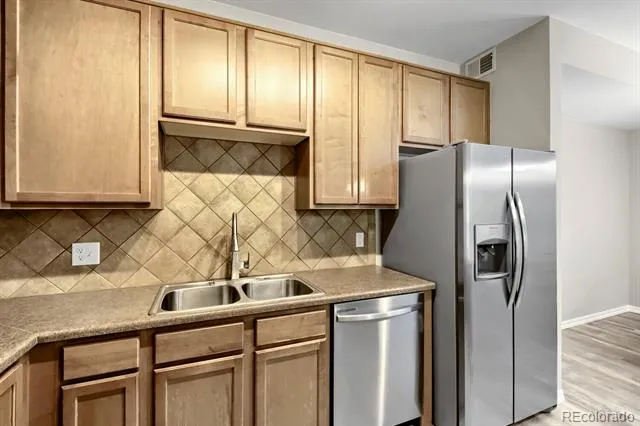 804 Summer Hawk Drive #5207 Longmont, CO 80504