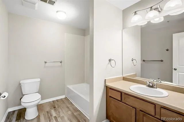 804 Summer Hawk Drive #5207 Longmont, CO 80504