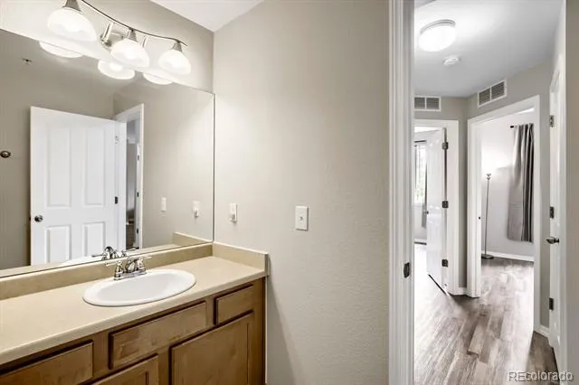 804 Summer Hawk Drive #5207 Longmont, CO 80504