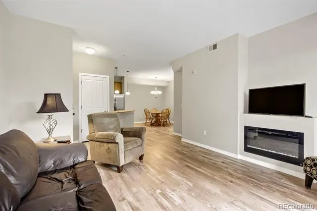 804 Summer Hawk Drive #5207 Longmont, CO 80504