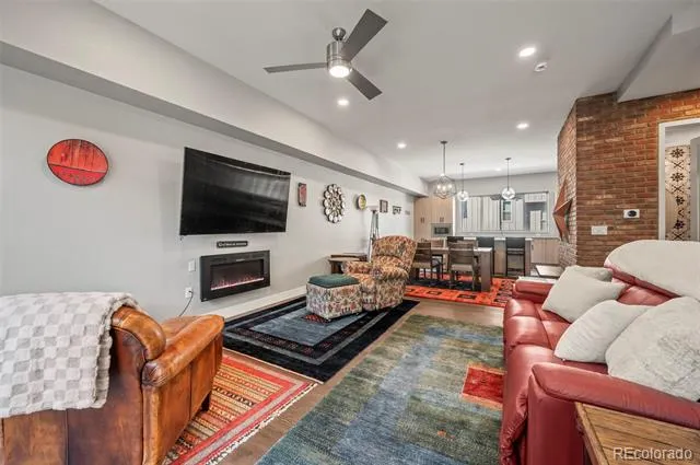 5008 S Prince Place Littleton, CO 80123