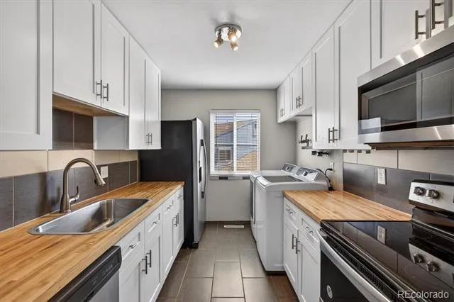 7994 Chase Circle #20 Arvada, CO 80003