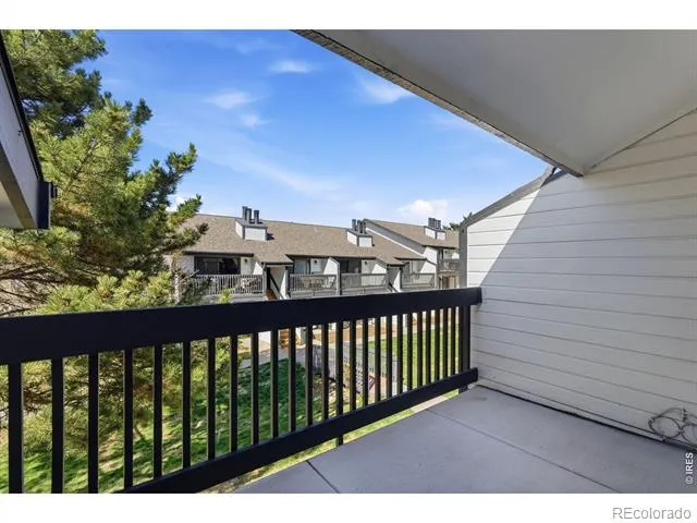 532 Oakwood Drive #E207 Castle Rock, CO 80104