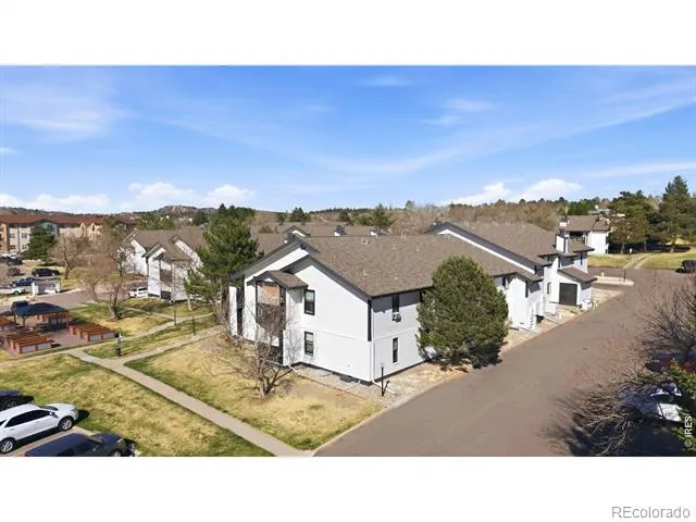 532 Oakwood Drive #E207 Castle Rock, CO 80104