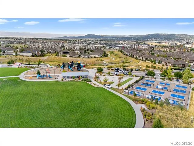 532 Oakwood Drive #E207 Castle Rock, CO 80104