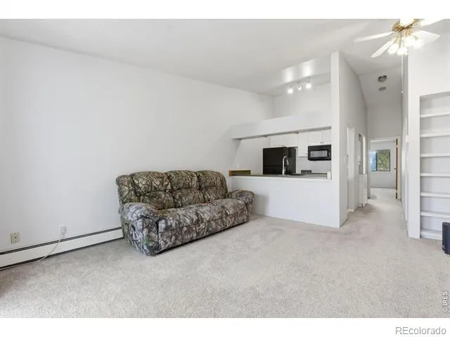 532 Oakwood Drive #E207 Castle Rock, CO 80104