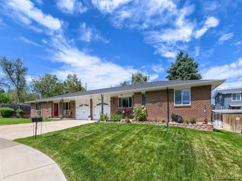 5321 King Court