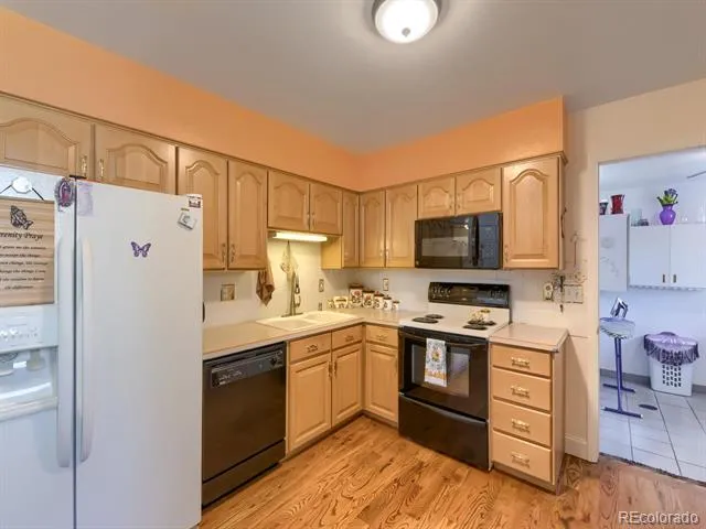 5321 King Court Denver, CO 80221