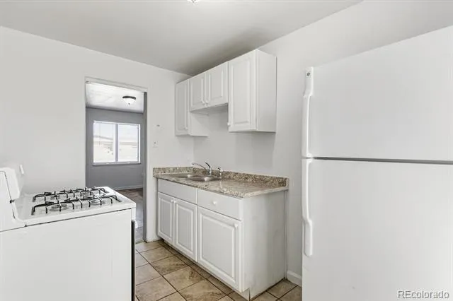 1467 Joliet Street Aurora, CO 80010