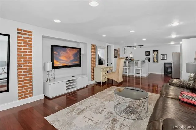 4501 Zuni Street Denver, CO 80211