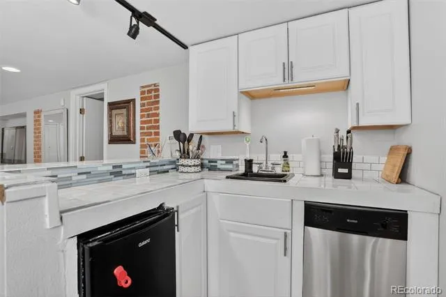 4501 Zuni Street Denver, CO 80211