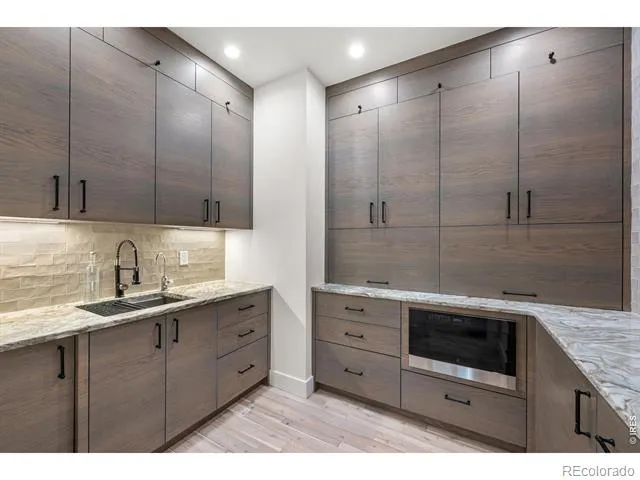 1118 Ravenwood Road Boulder, CO 80303