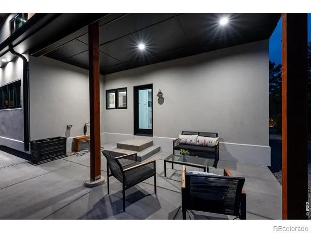 1118 Ravenwood Road Boulder, CO 80303