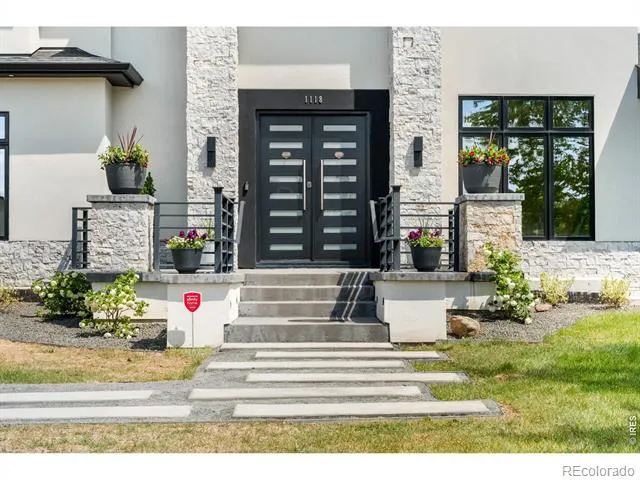 1118 Ravenwood Road Boulder, CO 80303