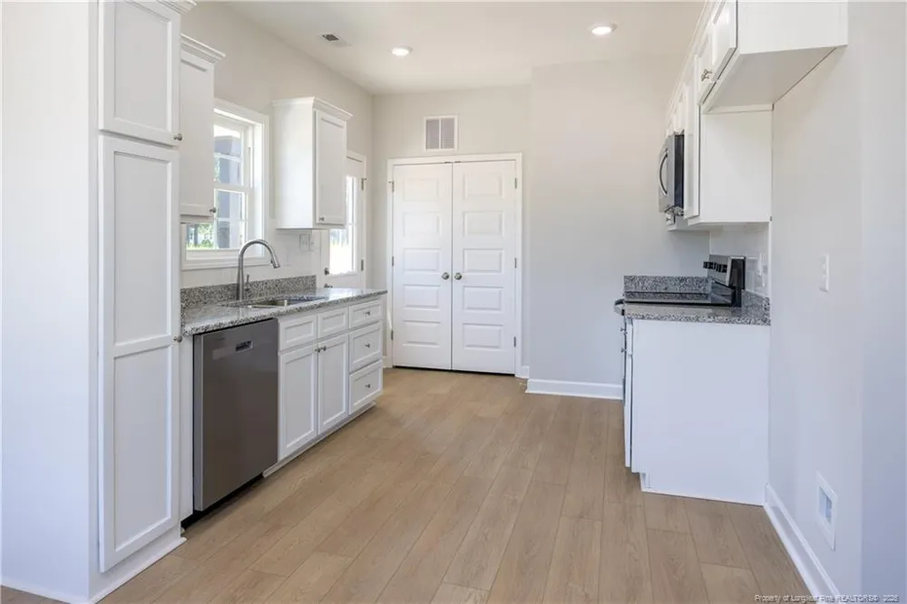 689 McLamb Road Dunn, NC 28334