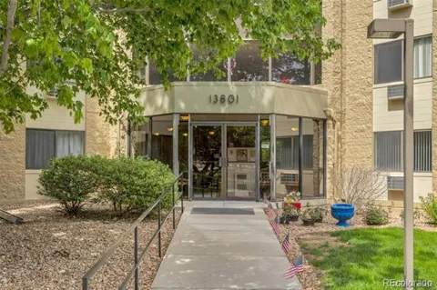 13601 E Marina #508