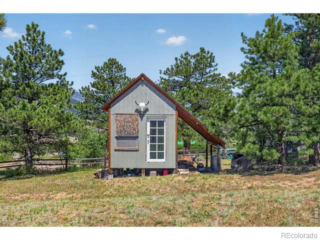 109 Button Rock Road Lyons, CO 80540
