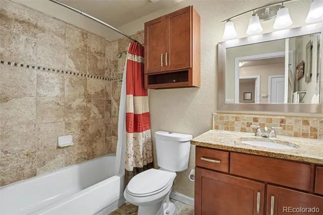 2112 Denton Grove #202 Colorado Springs, CO 80919