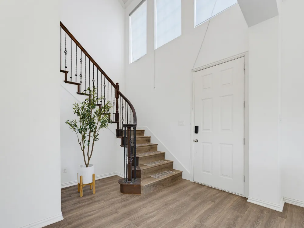 1833 Brookview Drive Carrollton, TX 75007