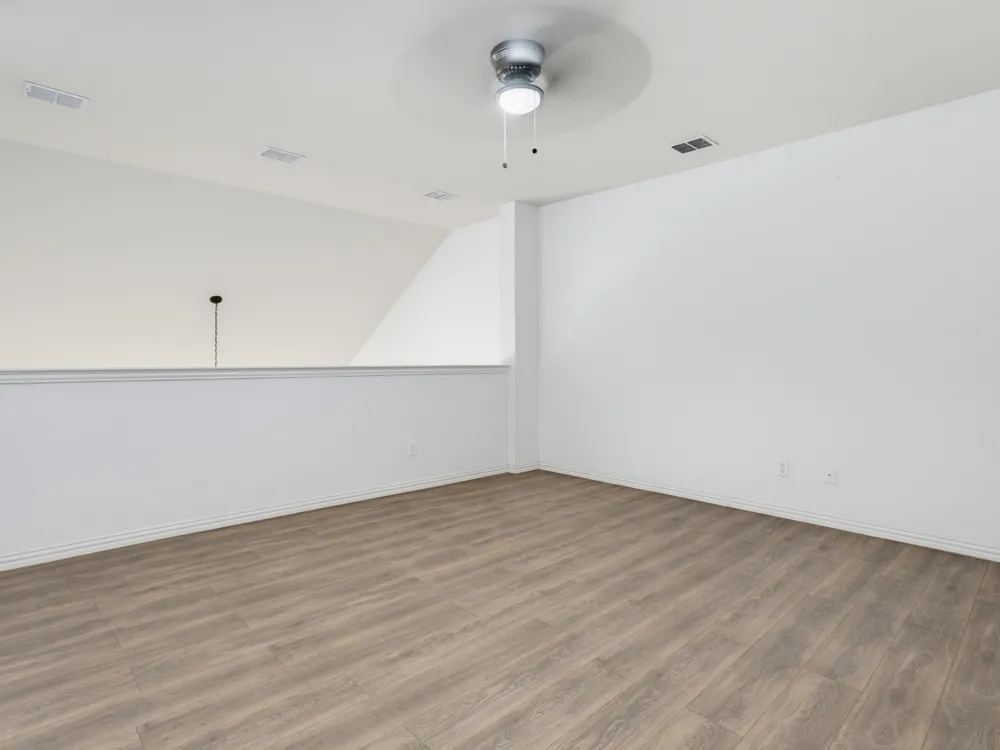 1833 Brookview Drive Carrollton, TX 75007