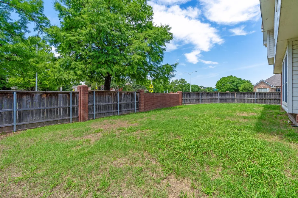 7849 Lake Meredith Way Fort Worth, TX 76137