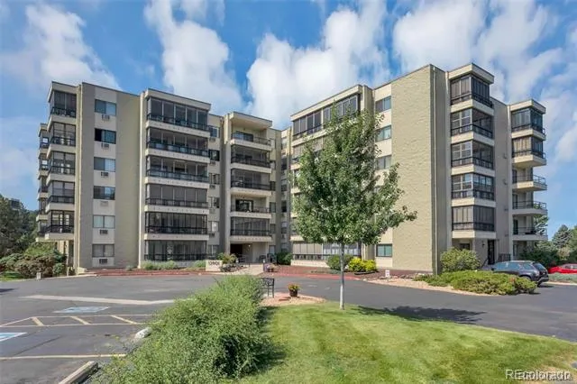 13901 E Marina Drive #105 Aurora, CO 80014