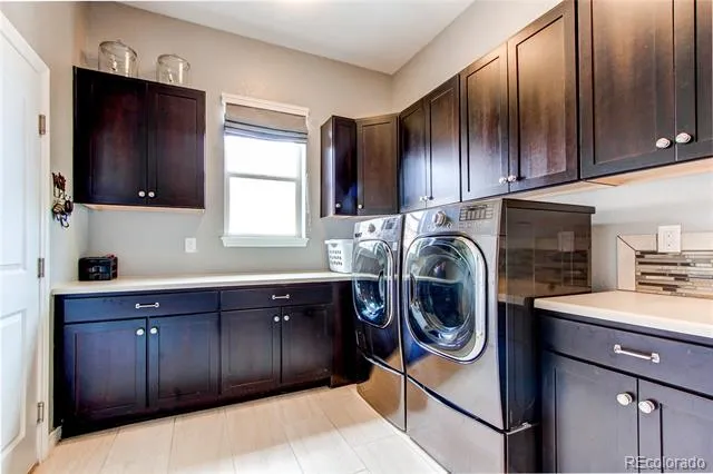 8670 S De Gaulle Court Aurora, CO 80016