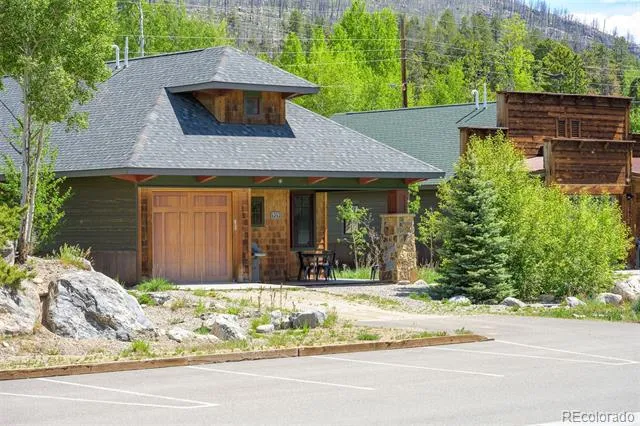 909 Park Avenue Grand Lake, CO 80447
